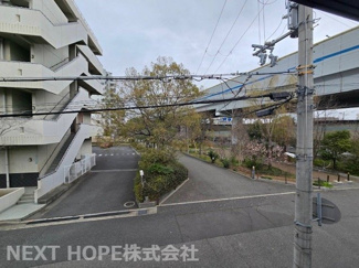 【展望】 | 尼崎市東本町4丁目中古戸建　リフォーム済 | バルコニーからの眺望です♪周囲の目線も気になりませんね！