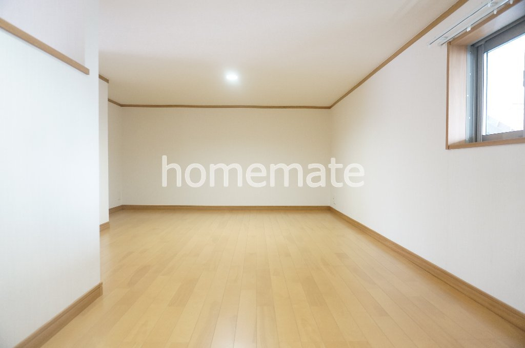 ルラーシュ渡鹿の洋室