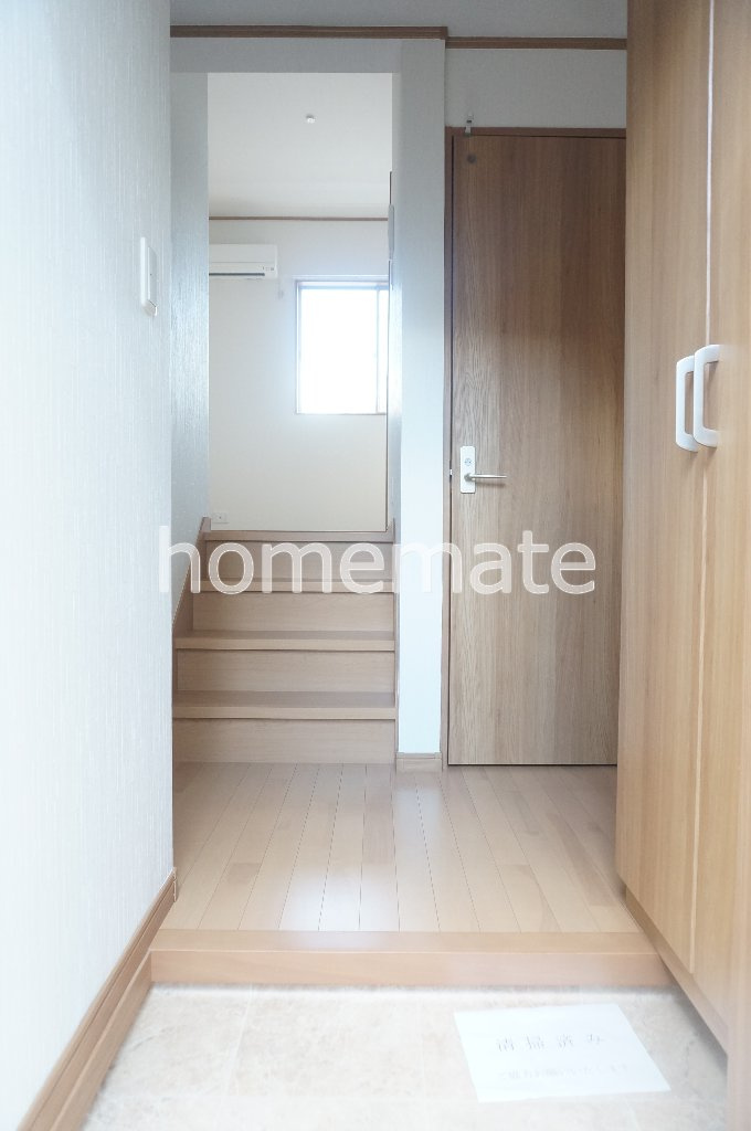 ルラーシュ渡鹿の玄関