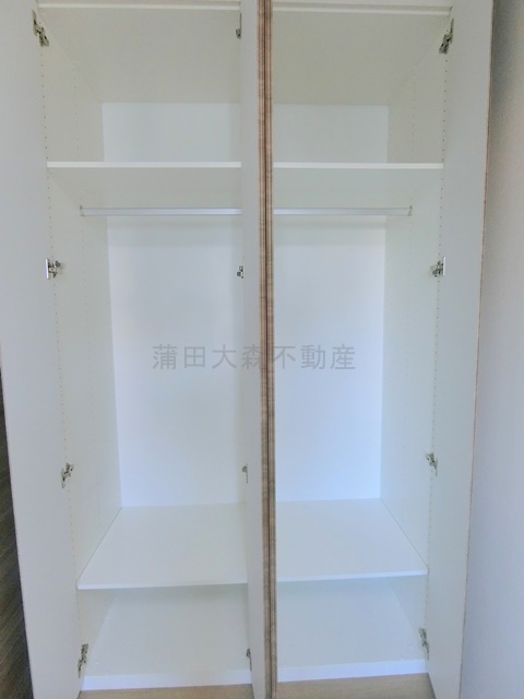 ブランズシティ久が原の収納|洋室6.1帖収納　クローゼット