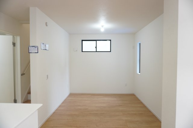 草加市苗塚町 新築分譲住宅の設備|サービスルーム 4.5帖