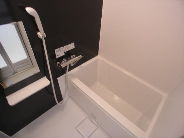 熊本市中央区坪井５丁目のアパートの浴室