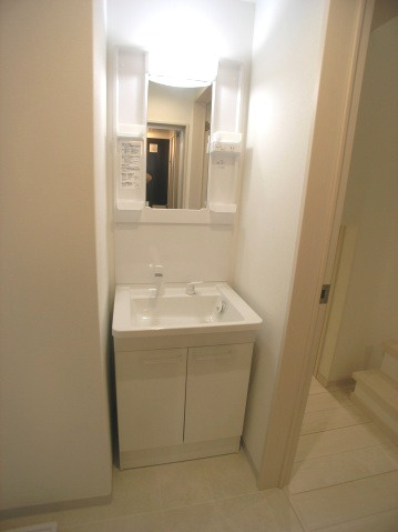 熊本市中央区坪井５丁目のアパートの独立洗面台