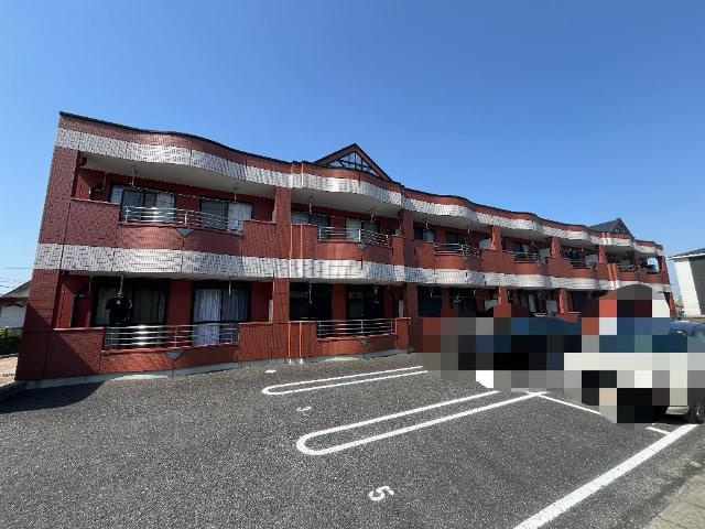 グローリィ・ヒルズⅢ　　刈谷市近郊の賃貸はクラスホーム刈谷店の駐車場|外観写真（昼）