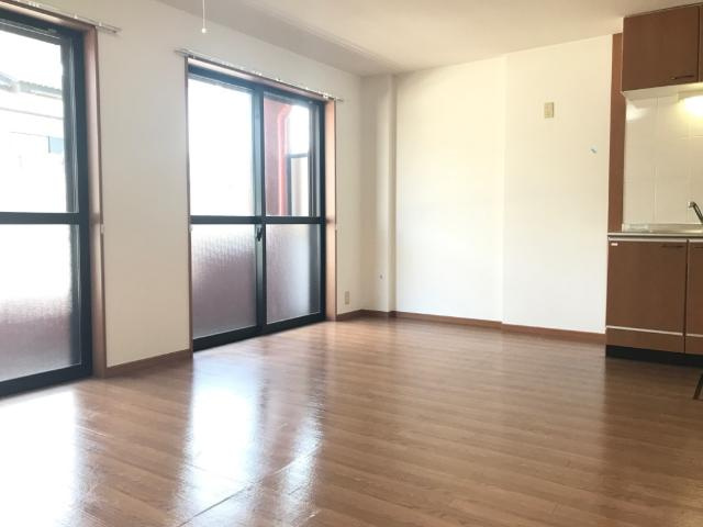 グローリィ・ヒルズⅢ　　刈谷市近郊の賃貸はクラスホーム刈谷店の居間・リビング|リビング