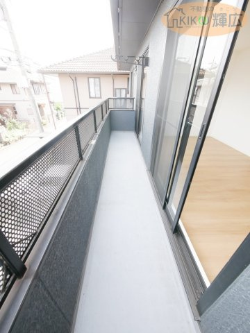 加古川市別府町新野辺　中古戸建のバルコニー