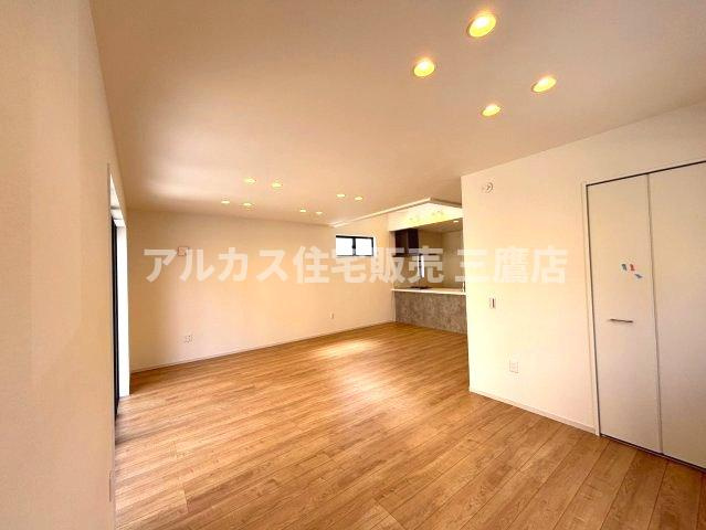西東京市南町1丁目 西武新宿線 西武柳沢駅 新築戸建の居間・リビング