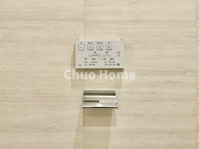 ファミール浅草シティウエストの内装|【ウォシュレット】清潔に使いたいお手洗いには最適な設備です。もちろんウォームレットも標準装備です。