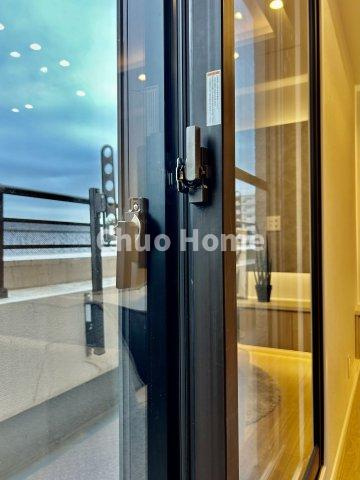 ファミール浅草シティウエストの内装|二重サッシにつきまして防音性良好