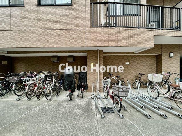 ファミール浅草シティウエストの駐輪場|【自転車置き場】最新の空き状況や費用などの詳細は担当スタッフまでお問い合わせください。