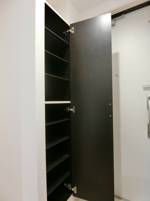 【玄関】 | リブリ・Casa Camino横浜鶴見