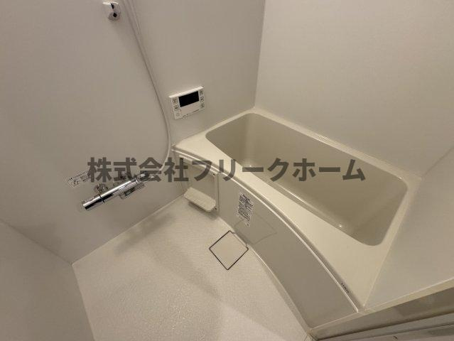 武蔵野市吉祥寺北町３丁目のテラスの浴室