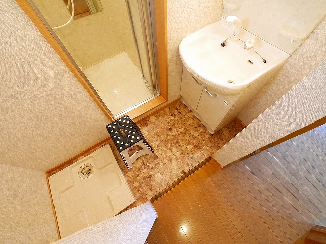 ハイツプルミエの洗面所