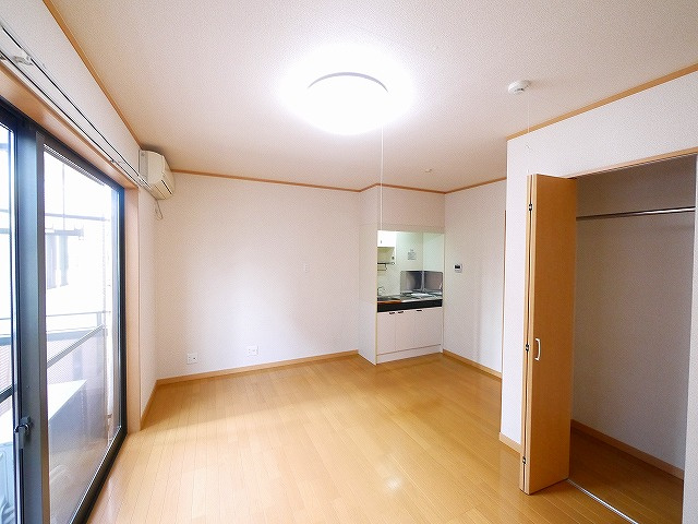 ハイツプルミエの居間・リビング