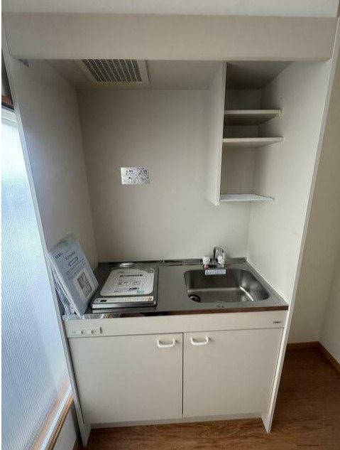 中野区大和町１丁目のアパートのキッチン
