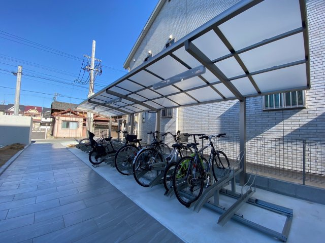 【その他共用部分】 | クレストタップ名古屋ウエスト | 敷地内駐輪場です
