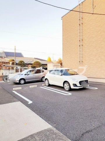 メゾン・ド・アウルの駐車場|高崎、前橋のお部屋探しはエンドスケープまで！お客様の理想お聞かせ下さい♪