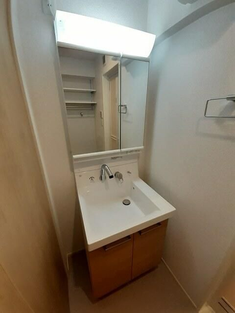 アンソレイエ町屋の洗面所