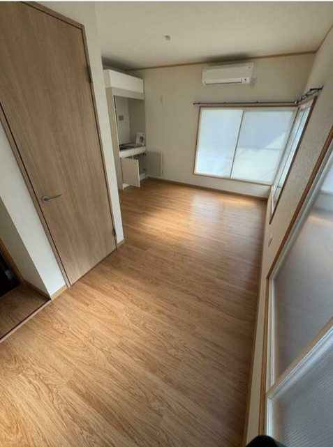 中野区大和町１丁目のアパートの居間・リビング