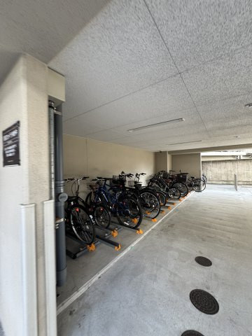 フェリーチェヴィータの駐車場