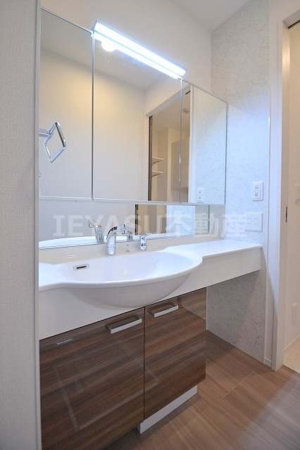 ヴェール高須の洗面所