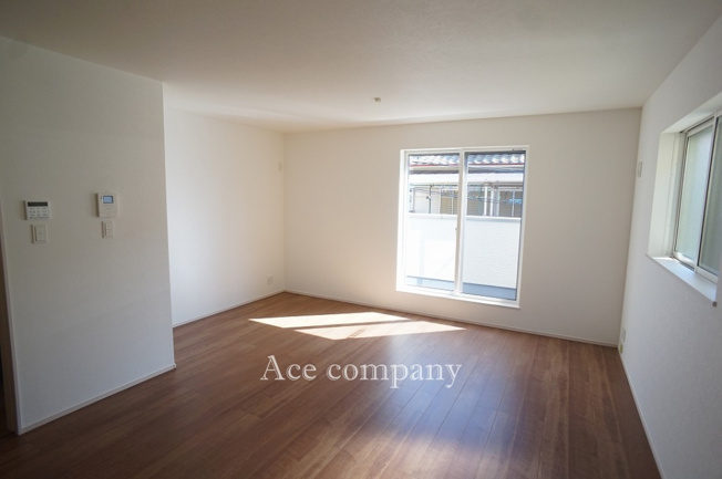 【居間・リビング】 | 八尾市永畑町2丁目 | 【LDK：17.5帖】