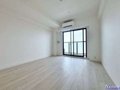 【居間・リビング】 | CREST TAPP新栄 | こちらの居間で趣味の時間をお楽しみください