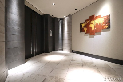 【エントランス】 | CREST TAPP新栄 | 落ち着いたエントランスです