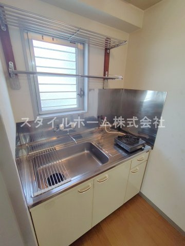 エコール松山のキッチン