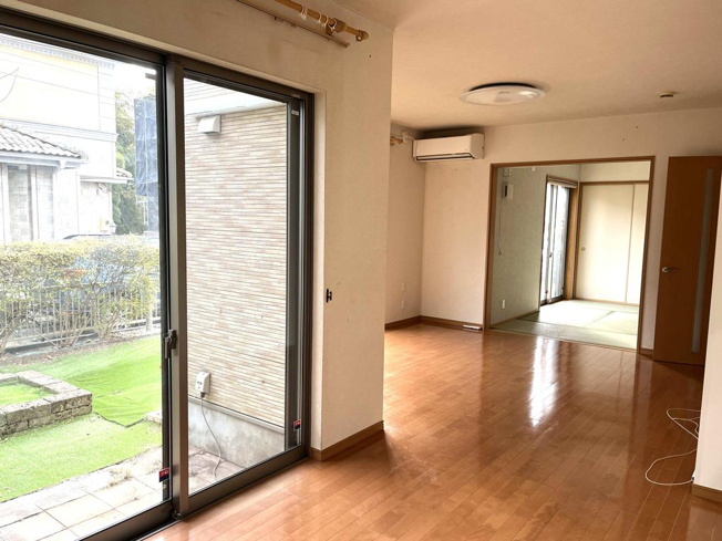 【居間・リビング】 | 牛久市田宮町　中古戸建