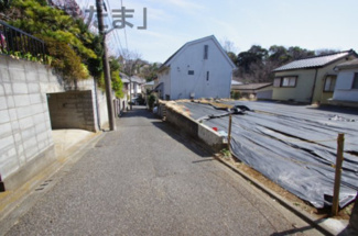 【前面道路含む現地写真】 | 【仲介手数料無料！！】多摩市聖ヶ丘3丁目　売地　2980万円