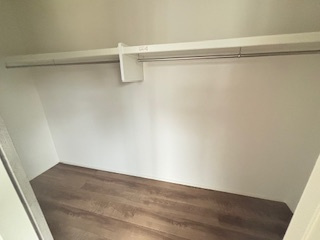 【収納】 | 廿日市市阿品台1（阿品東駅）全2区画　B棟【エアコン2基付き】【P3台】 | 2階　洋室×3　収納付きでお部屋がスッキリ広く使えます。　