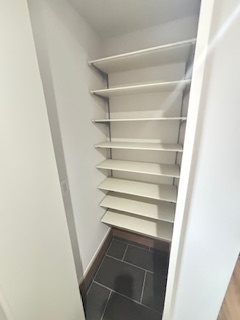 【玄関】 | 廿日市市阿品台1（阿品東駅）全2区画　B棟【エアコン2基付き】【P3台】 | シューズインクローゼット☆家族の靴がスッキリ収納できます☆