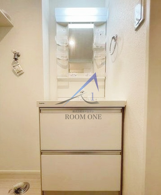 スカイブルー北千住の洗面所|洗面台です。