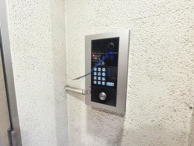 スタジオ根岸のセキュリティ|オートロックです。