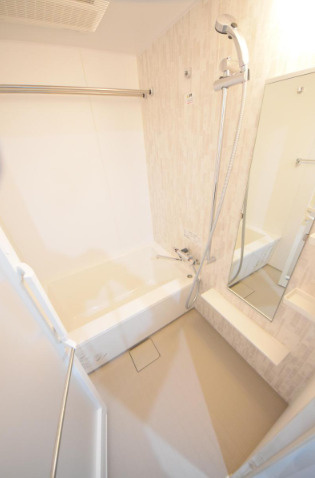 ザ・パークハビオ本郷菊坂の浴室|※同タイプ別室参考写真です。