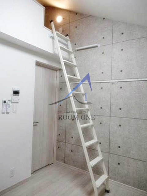 リブ千住大橋の内装