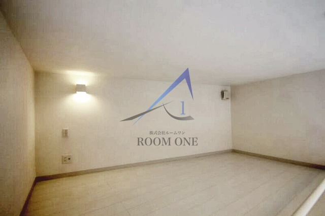 ＩＬ　ＲＯＳＳＯ町屋の内装