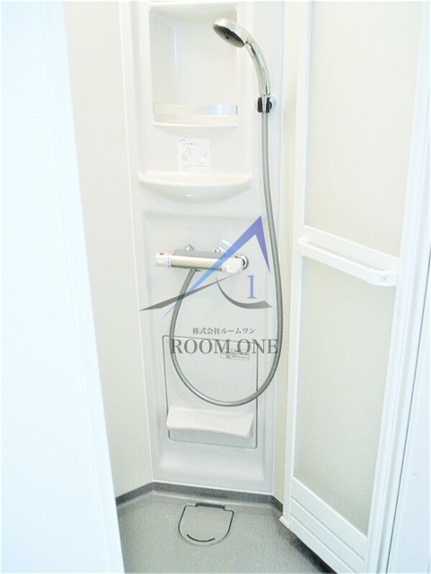 ＩＬ　ＲＯＳＳＯ町屋のシャワールーム|シャワールームです。