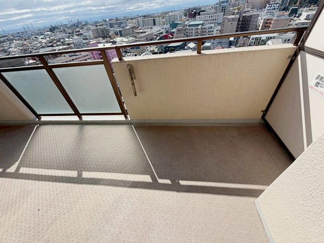 清荒神ヒルズのバルコニー