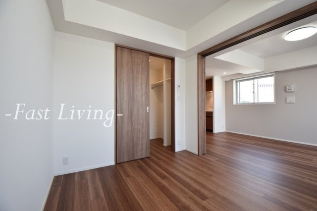 ＧＬＡＣＩＥＲ神保町の居間・リビング