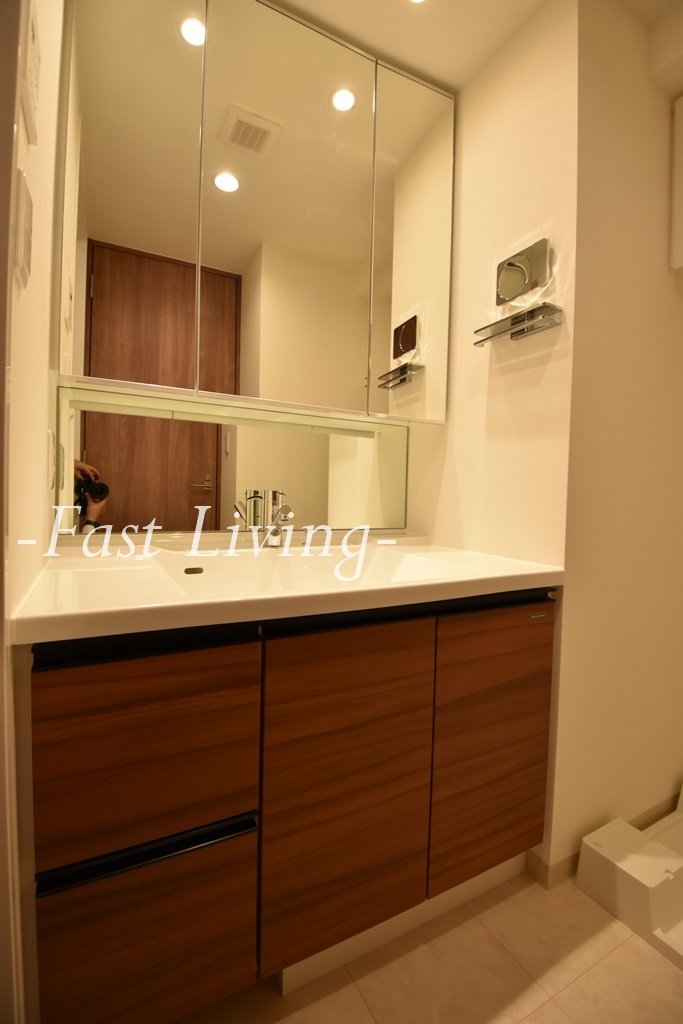 ＧＬＡＣＩＥＲ神保町の独立洗面台