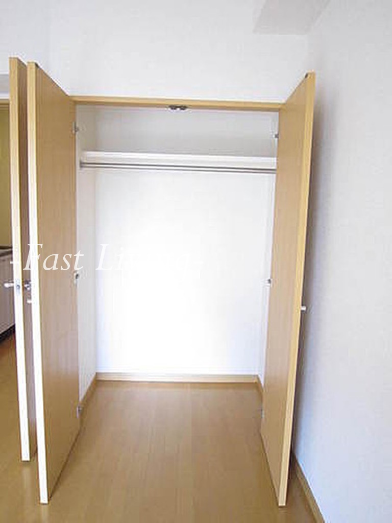 スカイコート神田須田町の収納