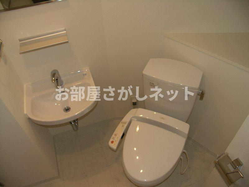 港区高輪3丁目のマンションのトイレ