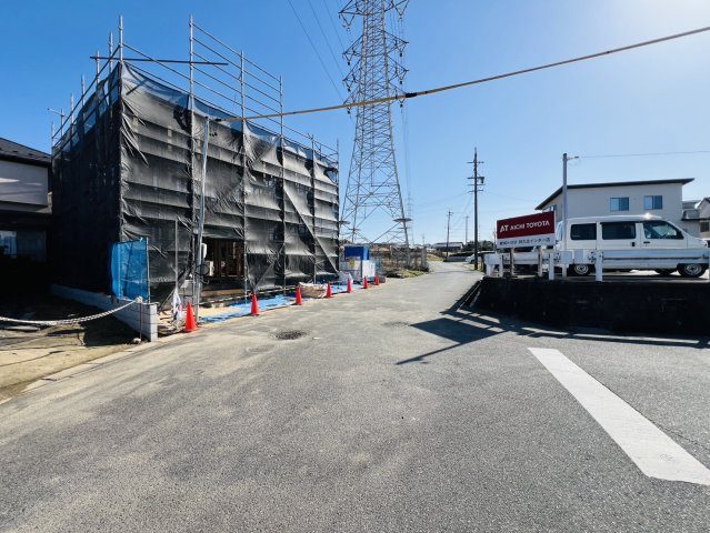 阿久比町草木朝日60番『仲介手数料無料』新築戸建ての前面道路含む現地写真