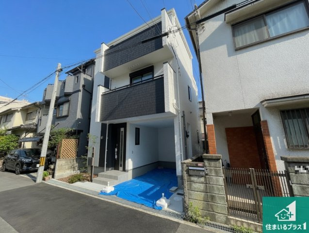 高槻市北柳川町　新築一戸建ての外観|安心の10年保証！外観を美しく保ち、雨水で汚れを落とします！気になることがありましたら、お気軽にお問い合わせください！