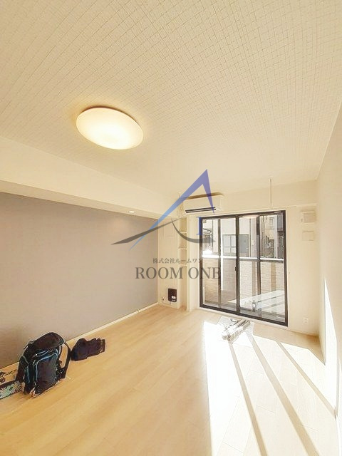 ラリュールの居間・リビング|洋室のお部屋です。