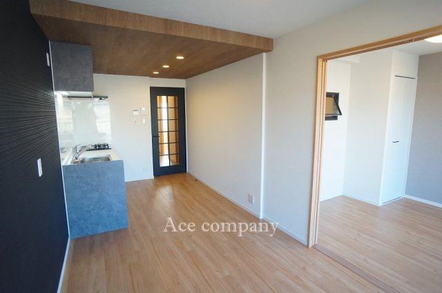 【居間・リビング】の画像