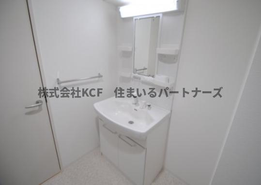 エル・グリシーヌの洗面所|コンパクトで使いやすい洗面所