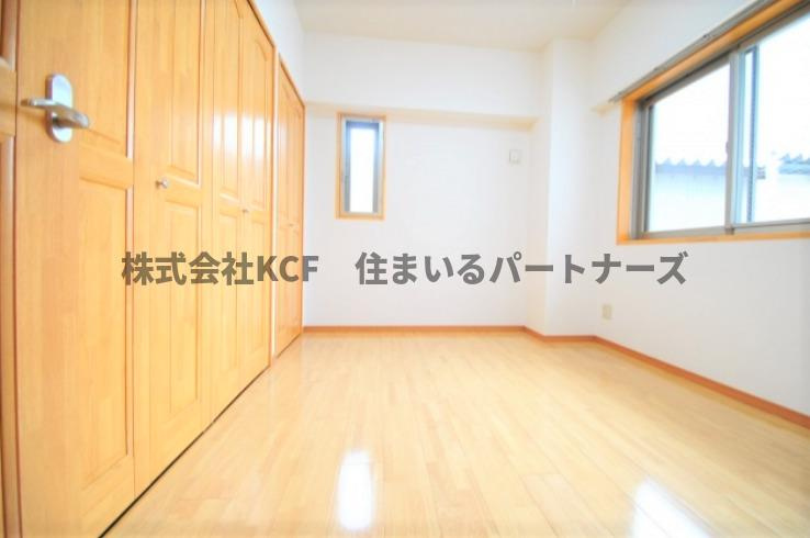 ロイヤルガーデン野中の杜の寝室|ゆとりの広さです